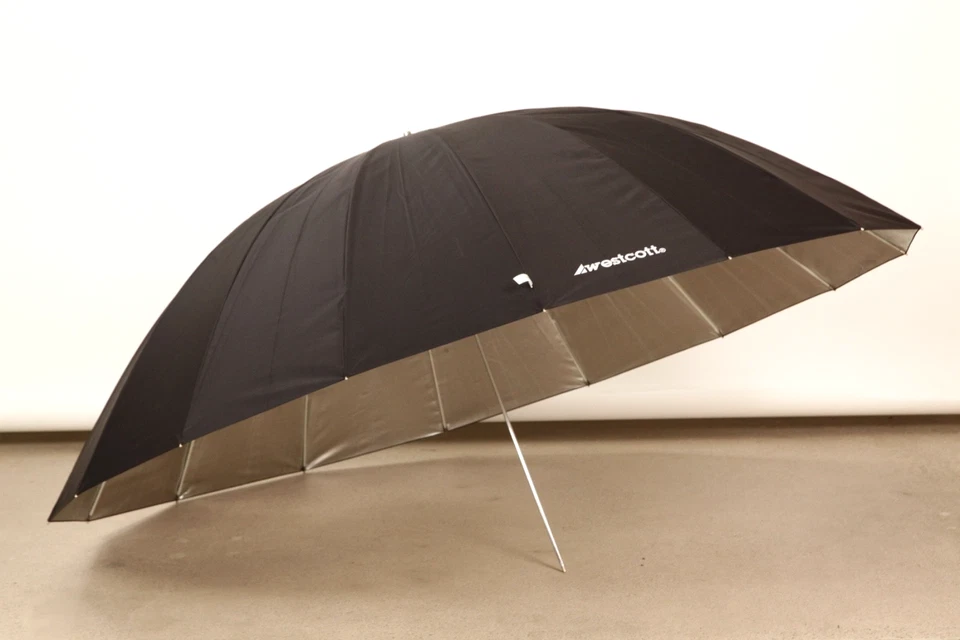 Paraguas parabólico Westcott 7' (plateado/negro) con estuche #49217 Foto 1 de 4