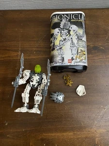 LEGO Bionicle 7135 Takanuva with Manual & Canister & Gold Piece - Picture 1 of 1