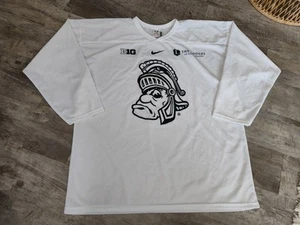 Michigan State Hockey Jersey Men's Large White Gruff Sparty Logo Spartans EUC! - Picture 1 of 14