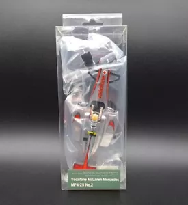 Kyosho Mini-Z F1 McLaren MP4-25 No.2 Lewis Hamilton Specification - Picture 1 of 4