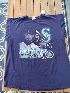 Vintage Ichiro Suzuki Seattle Mariners T Shirt 2001 Majestic Size XL MLB - Picture 1 of 6