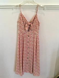 Vestido Floral Rosa City Studio Juniors’ Corte Cerradura Espalda Ajustada Talla S Usado en Excelente Condición - Imagen 1 de 5