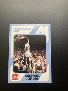MICHAEL JORDAN 1989 North Carolina Collegiate Collection # 16 Nice Card - Picture 1 of 3