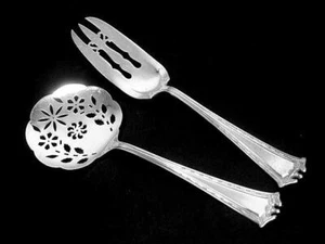 Pair of Rogers Bros Continental Silver Plated Serving Pieces c1914 - Picture 1 of 3