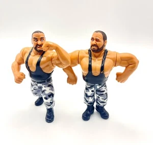 Luke & Butch Bushwackers Loose Played Vintage Action Figure WWF Hasbro Wrestling - Imagen 1 de 1