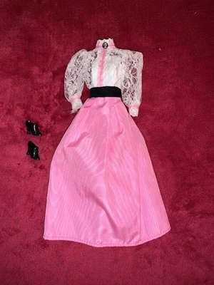 VESTIDO VINTAGE BARBIE SUPERSTAR ERA CARA DE ÁNGEL/ZAPATOS VICTORIANOS NEGROS - ¡MUY BONITOS! Foto 1 de 4