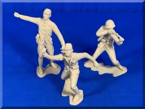 VINTAGE BEIGE JAPANISCHE 6 ZOLL WWII SPIELZEUGSOLDATEN UNBEKANNTER HERSTELLER UNVOLLSTÄNDIG - Bild 1 von 5