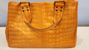 Regina Croc geprägte hellorange Umhängetasche aus Leder Made in Italy NEU - Bild 1 von 10