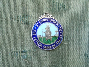 VINTAGE ST CHRISTOPHER - THE PATRON SAINT OF TRAVELLERS - ENAMEL KEY FOB - Picture 1 of 2