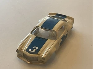 Coche Ranura Aurora AFX TRANS AM CAMARO Z28 Blanco Azul HO #3 SOLO CARROCERÍA - Imagen 1 de 4