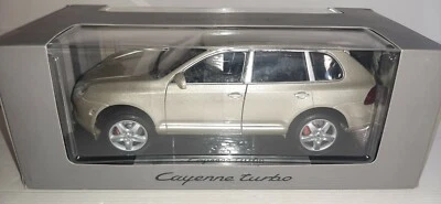 PORSCHE CAYENNE TURBO MAISTO SCALA 1:18 - Immagine 1 di 2