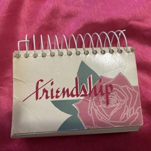 Friendship, A Yearly Inspirational Book With 365 Quotes . - Picture 1 of 4