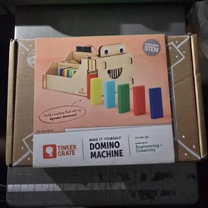  - Domino Machine, Wooden Domino Set for Family Games with 100 Dominoes NIB CIB - Picture 1 of 5