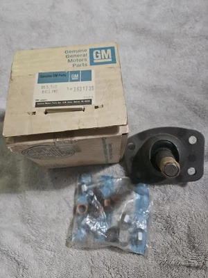 NOS 1959 - 1964 1965 Cadillac diferential Ball Stud Kit GM 3631735 - Image 1 of 4