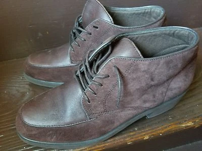 Mocasín Hush Puppies para mujer de gamuza de cuero Dk. Marrón 9M Foto 1 de 4