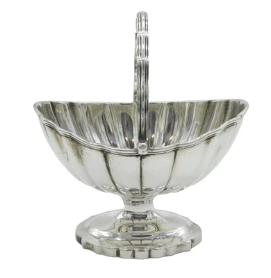Antigua cesta de golosinas estriadas con mango oscilante de plata esterlina de Jorge III de 1795 Foto 1 de 4