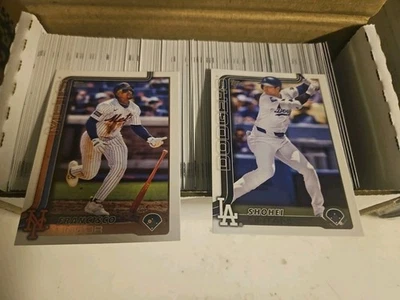 2025 Topps Series 1 Baseball: Base Singles #176-350 Complete your set. You Pick - Image 1 of 4