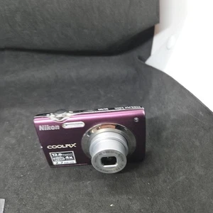 Cámara digital Nikon Coolpix S3000 12,0 MP ciruela PROBADA - sin cargador #2 - Imagen 1 de 5