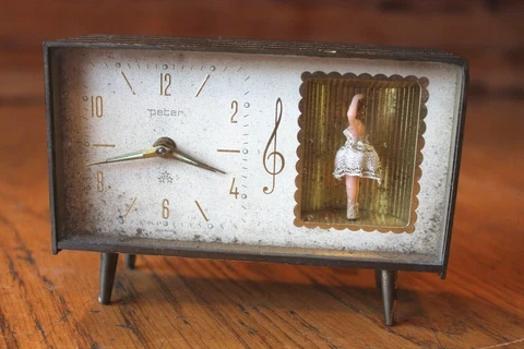 Peter Alarm Clock Vintage Dancing Ballerina Plays Menuet Von Boccherini Music Cover