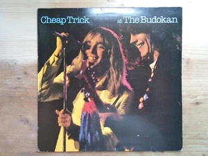 Cheap Trick At The Budokan Very Good Vinyl LP Record Album EPC 86083 & Booklet - Picture 1 of 5