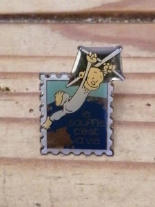 Pin's Pins Pin LAPEL Associations Timbre Cerf Volant "Le Souffle C'est LA VIE" - Bild 1 von 3