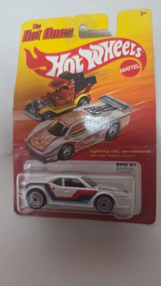 BMW M1 2011 blanco con rayas rojas azules 2011 raro Tailandia Hot Wheels Foto 1 de 4