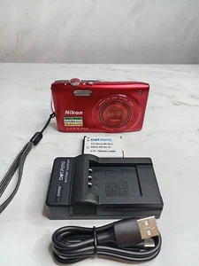 Nikon Coolpix S3200 Compact Digital Camera 16MP  6X Zoom Red Grade A Condition - Picture 1 of 7