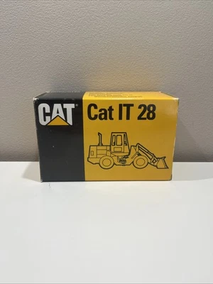 Caterpillar Cat IT28 Integrated Tool Carrier - Conrad 1:50 Scale Model D9 - Image 1 of 4