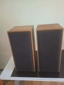 2 19 1/2 Inch Tall Klipsch Wood Cabinet Speakers Working Good Local Pick Up - Picture 1 of 7