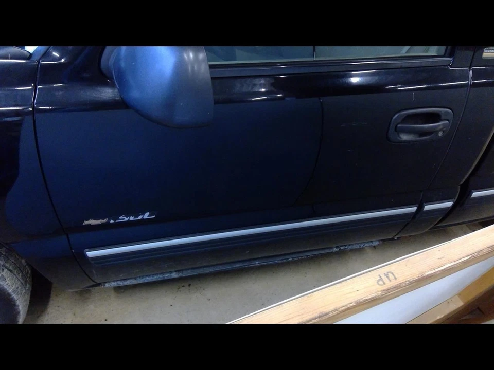 Puerta delantera del conductor estilo clásico manual para camioneta Sierra 1500 99-07 413600 Foto 1 de 4