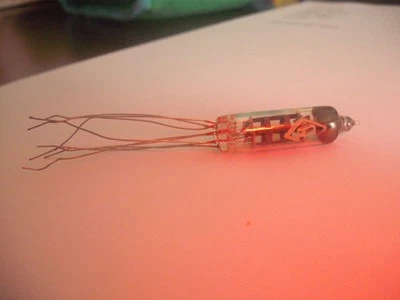 ELECTRON 6J1B-Q PROFESSIONELLES MINIATUR MILITÄR ROHRVENTIL NEU UK B-Ware