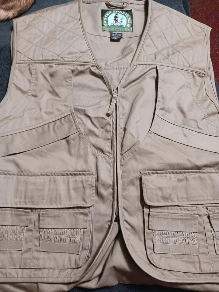 Master Sportsman Hunting Tan Vest Size XL Ammo Loops Pockets Utility Fishing - Image 1 of 4