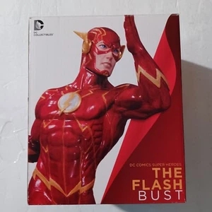 The Flash Bust DC Comics Super-Heroes Jim Lee New 52 SEALED - Picture 1 of 6
