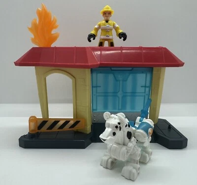 Transformers Playskool Heroes Rescue Bots Griffin Rock Garage Set, Imaginext - Image 1 of 4
