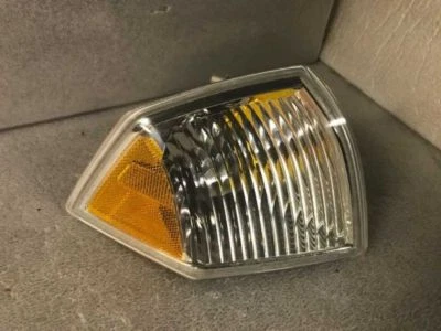 Jeep Liberty 2005-2007 marcador lateral derecho pasajero 2442 Foto 1 de 2