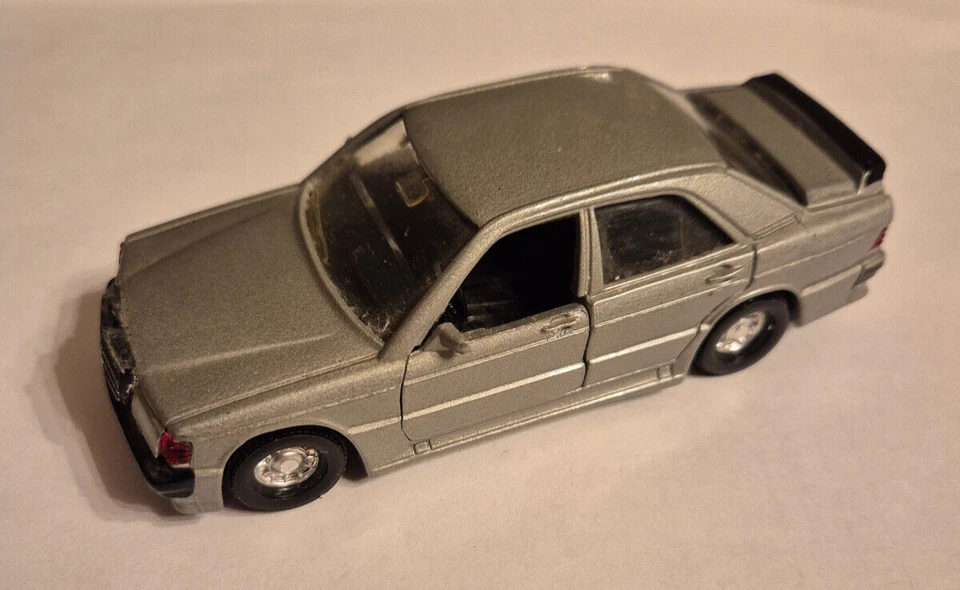 Mercedes 190E 2.3 16 , Corgi-Modell unbespielt - Bild 1 von 4