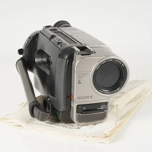 Sony Handycam CCD-TRV65 Video Hi8 Camcorder - PARTS/NOT WORKING - Picture 1 of 11