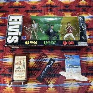 Elvis Presley 3 Pack Deluxe Action Figures 1956 1957 1961 McFarlane Toys (2006) - Picture 1 of 10