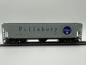 HO Athearn Pillsbury PS-2CD 4740 Tolva Cubierta Gris - Acopladores KD Ruedas de Metal - Imagen 1 de 4