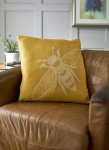 Stunning Soft Cashmere Feel Cushion Cover in Yellow with Bumble Bee Design 45cm - Picture 1 of 12