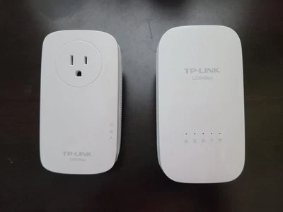 TP-LINK Powerline Kit AC1750 Wi-Fi Range Extender & AV1200 TL-WPA8730 TL-PA8010P - Image 1 of 3