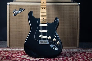 2015 Fender USA American Standard Stratocaster in Black - Picture 1 of 20