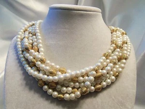 BEAUTIFUL Vintage Multi-Strand PEARL & Textured GOLDtone Accents Necklace 15N251 - Picture 1 of 2