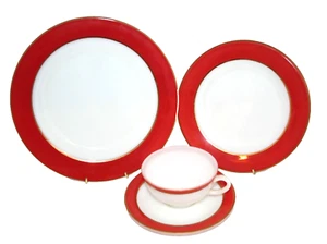 VTG Pyrex Dish Set Flamingo Gold Trim Four Piece Place Settings Service for 6 - Picture 1 of 8