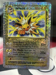 Jolteon 014/110 Legendary Collection nm Reverse Holo English 11017 - Picture 1 of 9