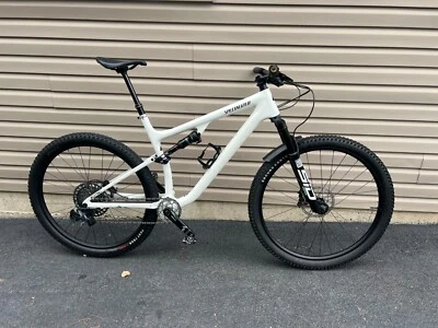 Bicicleta de corrida 2023 Specialized Epic Evo XL SID Ultimate RaceFace carbono - Imagem 1 de 4