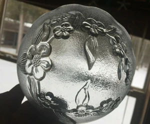 4 KIG INDONESIA 5-1/4" Frosted Raised Floral Bowls Scalloped Green Tint 28 Avail - Picture 1 of 7