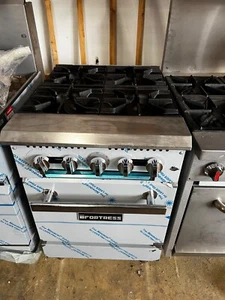 Restaurant Range Oven 24” 4 Open Burners Natural gas - Picture 1 of 4