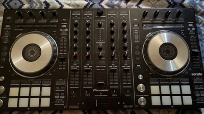 Pioneer DDJ-SX "Condition note"DJ Controller Black Used - Image 1 of 4