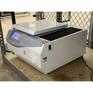 Jouan MR 23i Kühlzentrifuge mit MTM 6,4 Schwingschaufelrotor - Bild 1 von 11